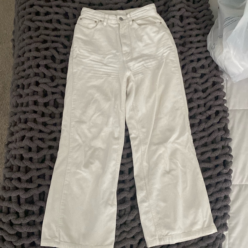 ribbed white straight legged jeans